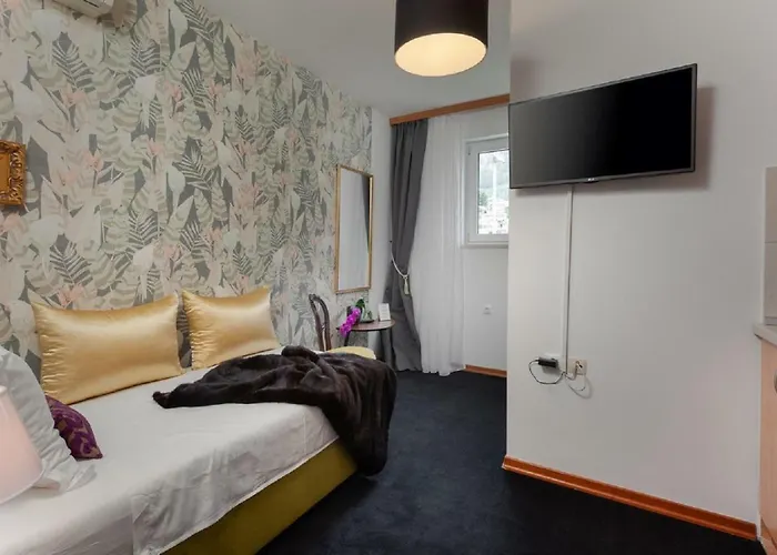 Il Giardino * מאקרסקה